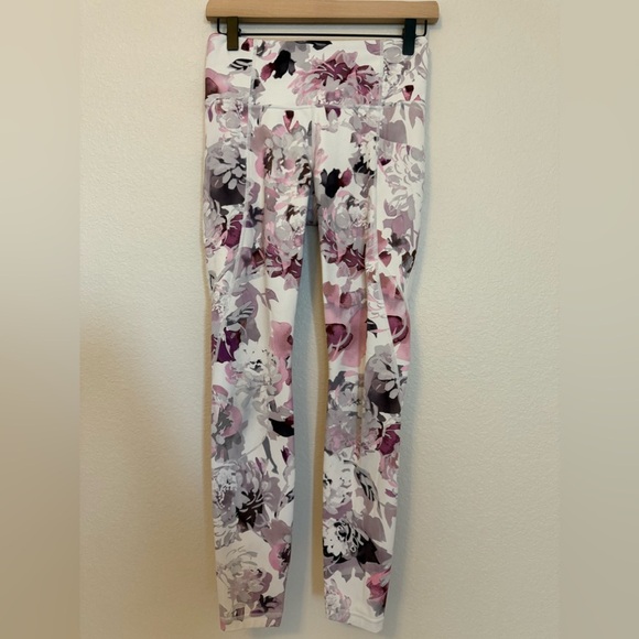 Athleta Women's Salutation Stash Pocket Leggings Peony - Picture 1 of 9